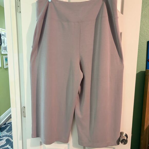 Athleta Pants - Athleta Seasoft Wide Leg Crop Pant 2X Plus Mauve Gray Pull On Pockets